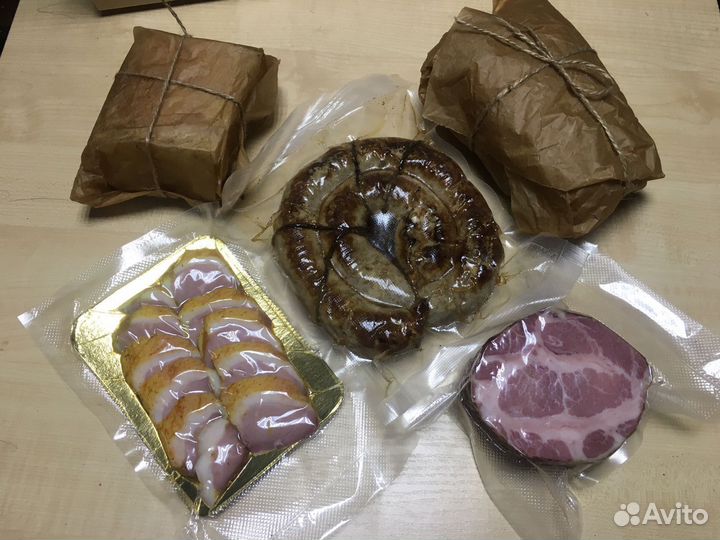 Мясные деликатесы