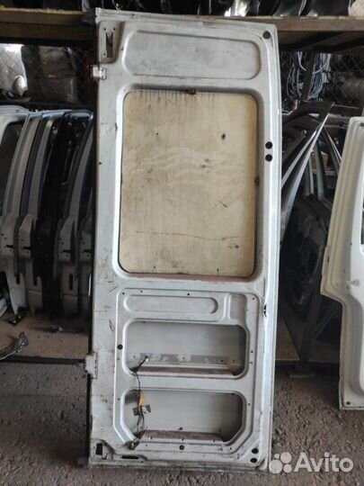 Дверь багажника левая Iveco Daily 35S11 3.0 2008