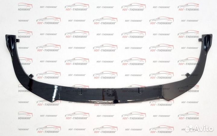 Передняя губа на Toyota Camry XV70 черная