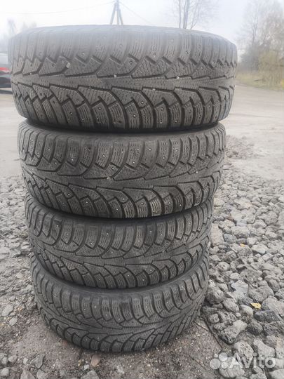 Nokian Tyres Hakkapeliitta 5 215/60 R16 26M