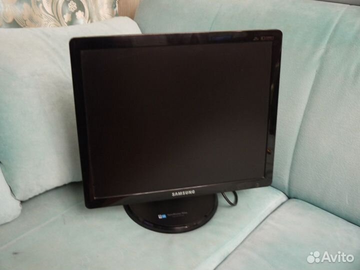 Монитор Samsung Syncmaster 1280x1024 75 Гц