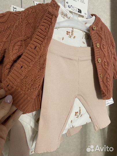 Фирменный костюм для девочки 52,56,62,68