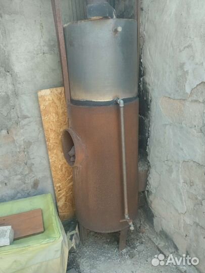 Печь чугунная для бани с баком из нержавейки