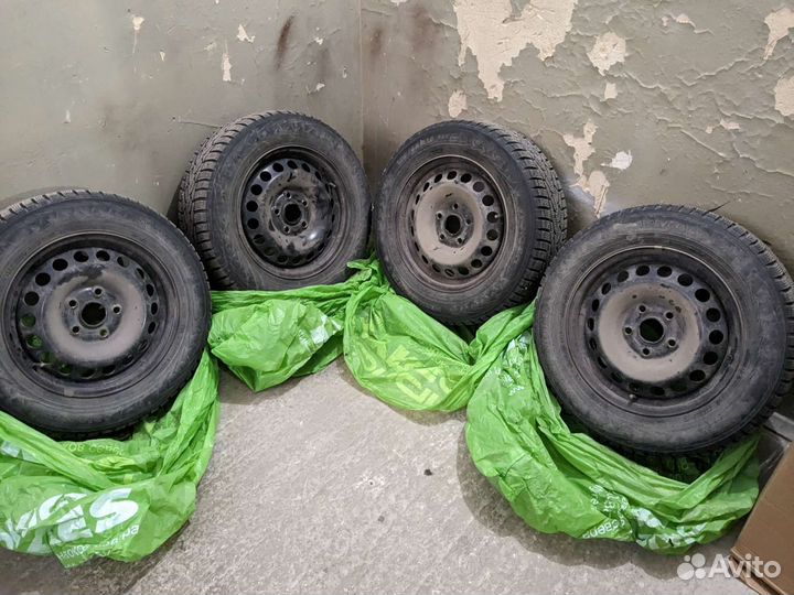 Nokian Tyres Hakkapeliitta 7 195/65 R15 T