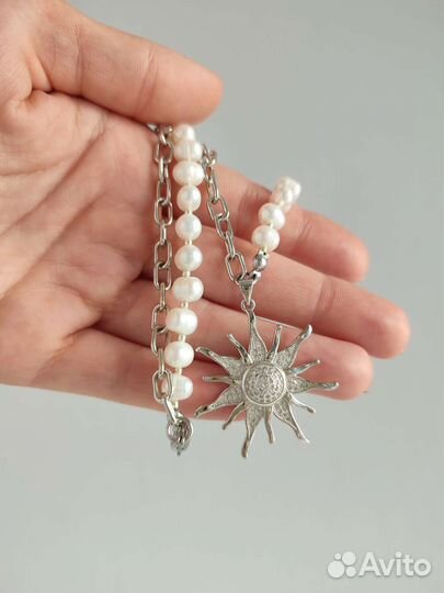 Колье с натуральным жемчугом, кулон солнце
