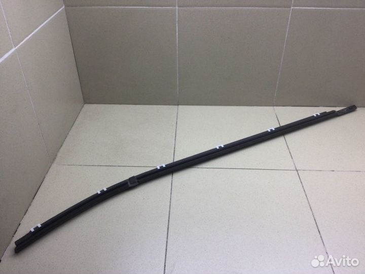 Накладка стекла заднего правого задняя правая