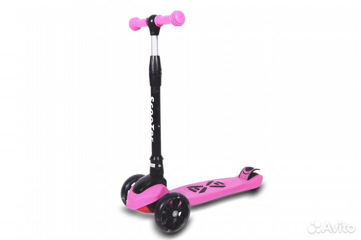 Самокат трехколесный Maxi PRO Avanti складной