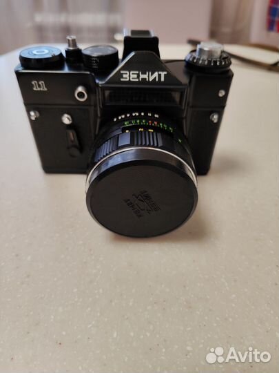 Плёночный фотоаппарат Зенит 11