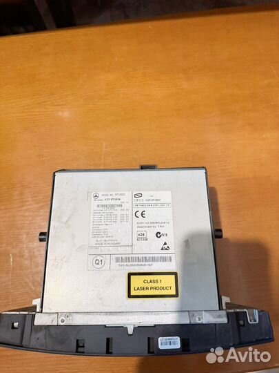 Магнитола на mercedes w211