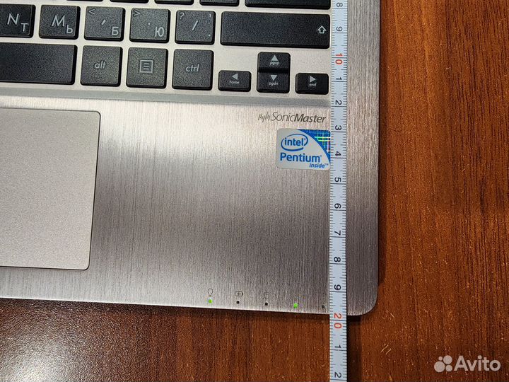 Asus VivoBook S200E