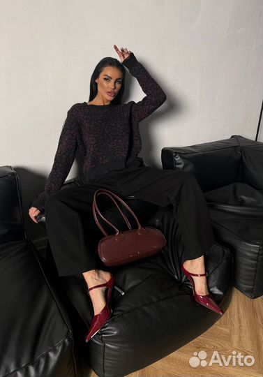 Женский свитер Balenciaga