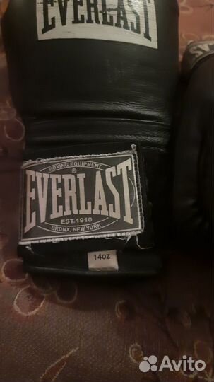 Боксерские перчатки everlast 14 oz