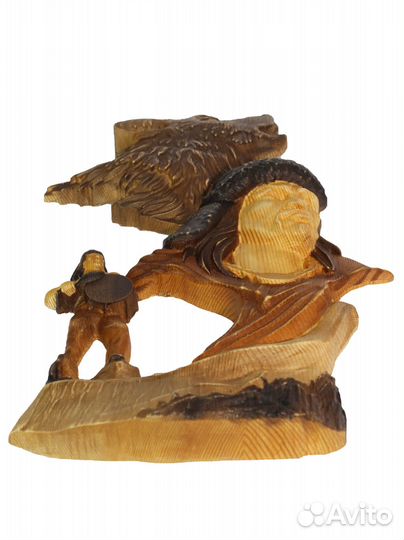 Резное панно из дерева 