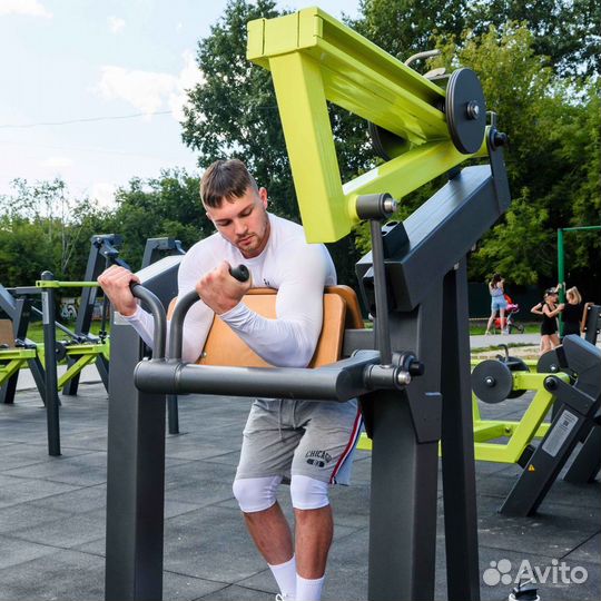 Тренажер Бицепс-машина с переменной нагрузкой