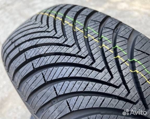 Kumho Solus 4S HA32 235/45 R17 97W