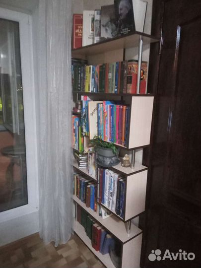 Полка книжная