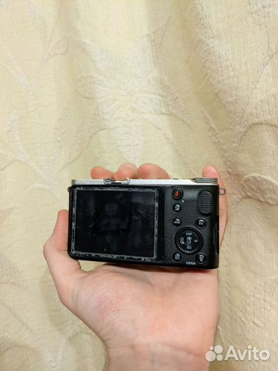 Samsung NX210 + 20-50 600 кадров пробег