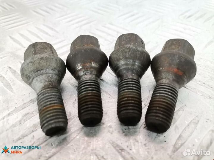 Болт колесный Dacia Dokker 2016 701601139B