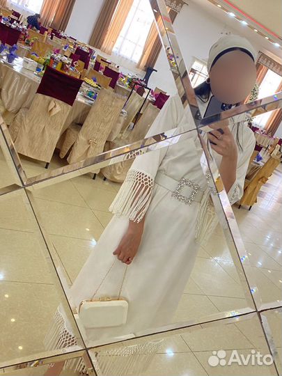 Вечернее платье