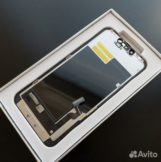 Дисплей на iPhone 13