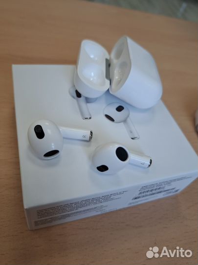 Беспроводные наушники Apple Airpods (3 поколение)