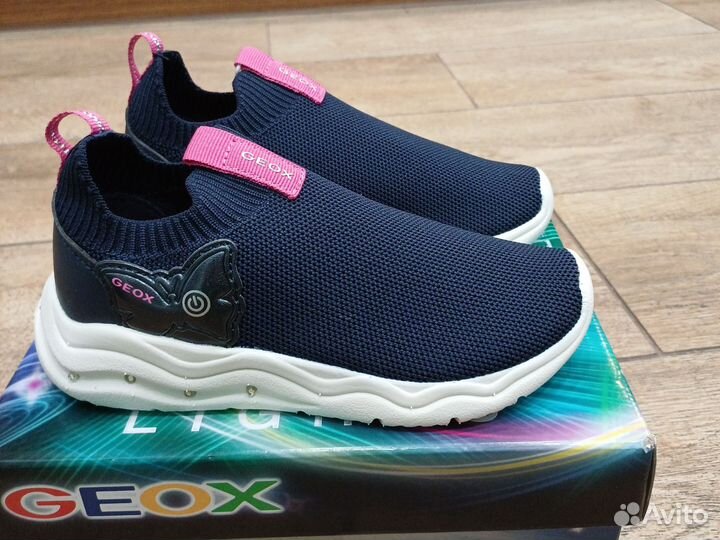 Слипоны Geox светящиеся 32р новые