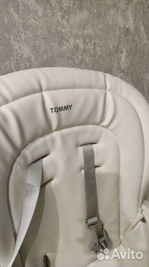 Стульчик для кормления tommy