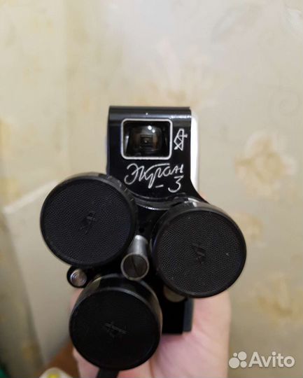 Кинокамера экран 3