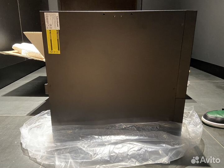 Источник бесперебойного питания