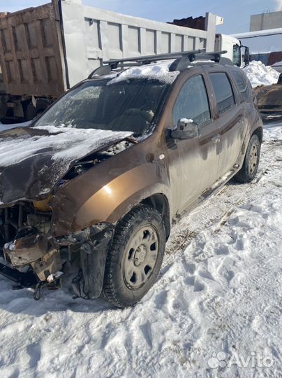 Дверь передняя левая Renault duster 1
