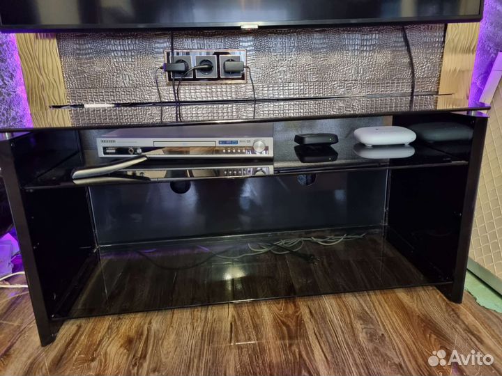 Тумба под телевизор