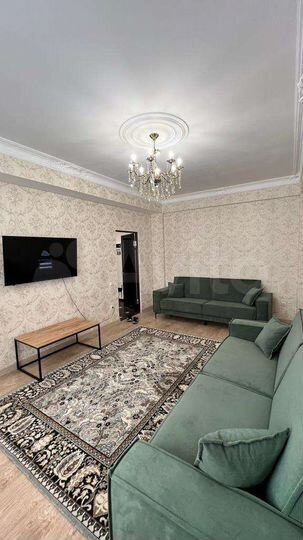 2-к. квартира, 70 м², 1/8 эт.