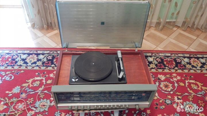 Радиола стерео Вега-312