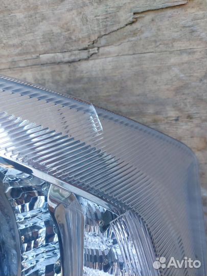 Фонарь задний правый Toyota Prius 3 ZVW30