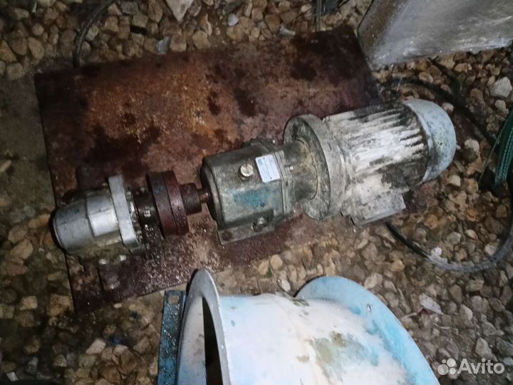 Мотор редуктор