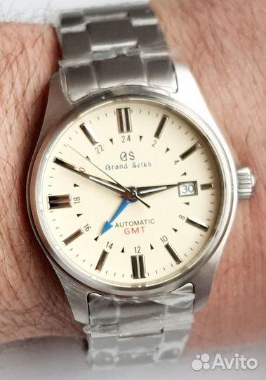 Часы Grand Seiko бежевые механические