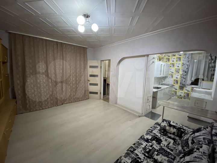 2-к. квартира, 42 м², 2/2 эт.