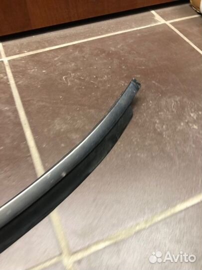 Молдинг лобового стекла Mercedes-Benz S-Class W220