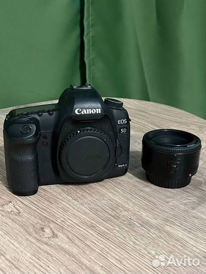 Зеркальный фотоаппарат Canon 5D mark ii