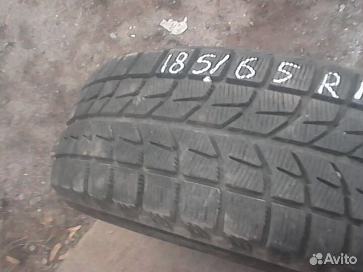 Bridgestone Blizzak WS-60 185/65 R15