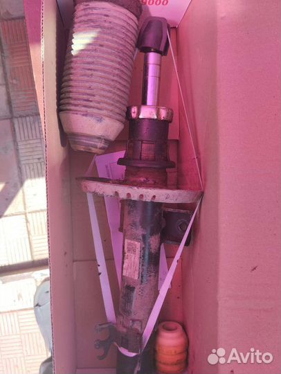 Передние стойки