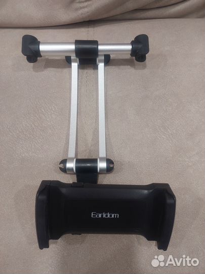 Earldom ET-EM 97 держатель телефона на подголовник