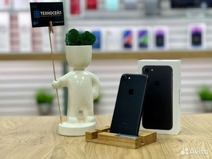 Phone 7 32Gb/ Black/ акб 75
