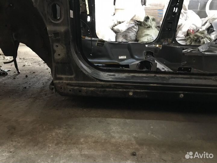 Порог со стойкой левый (Geely Emgrand EC7)