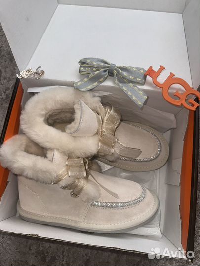 UGG ботинки женские натуральные