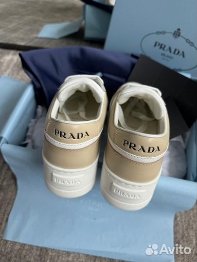 Женские кроссовки Prada Downtown Bold Beige