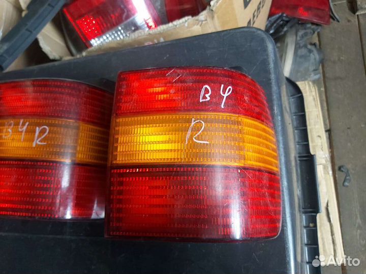 Фонарь задний наружный правый для VW Passat (B4)