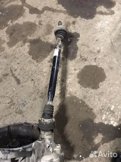 Привод левый volkswagen polo 1.2