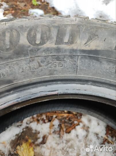 Goodyear Ultra Grip Ice Arctic 2 SUV 215/65 R16 98T