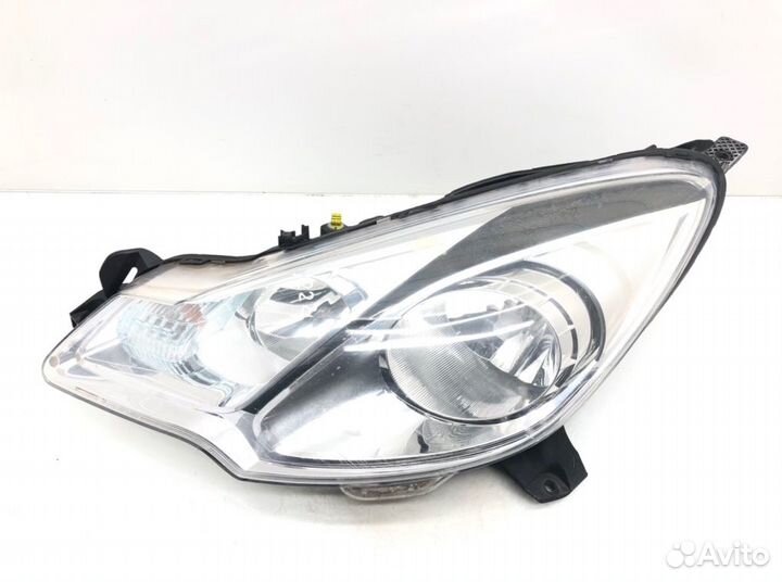 Фара левая Citroen Ds3 1.6 HDI 2011